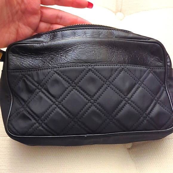 Marc Jacobs black microfiber leather trim - Picture 4 of 6